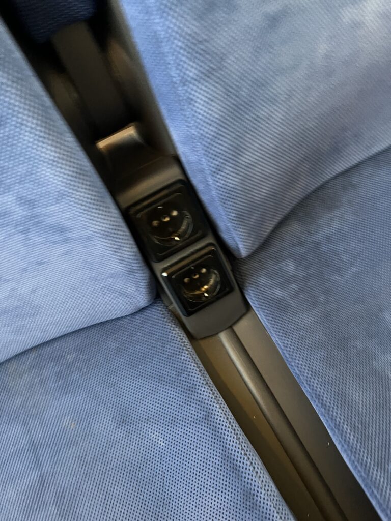 アフラシャブ号 コンセント