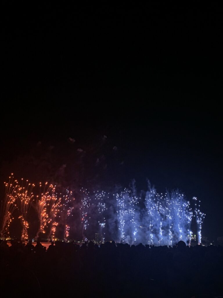 芦屋サマーカーニバル カラフルな花火