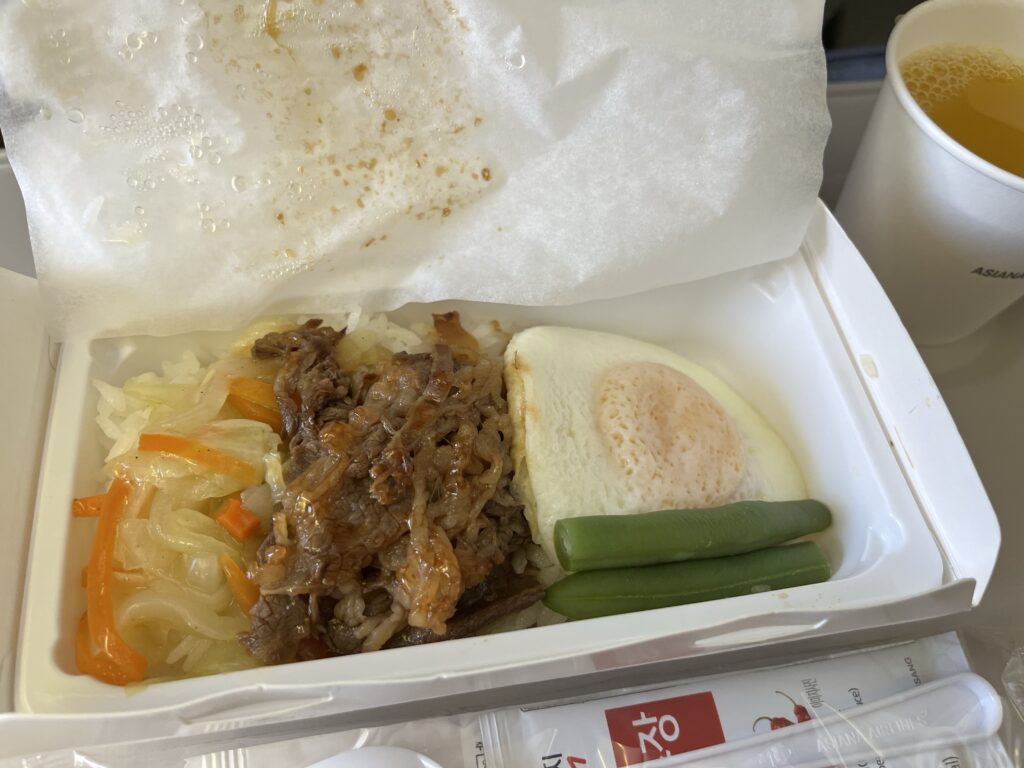 アシアナ航空の機内食 ビビンバ