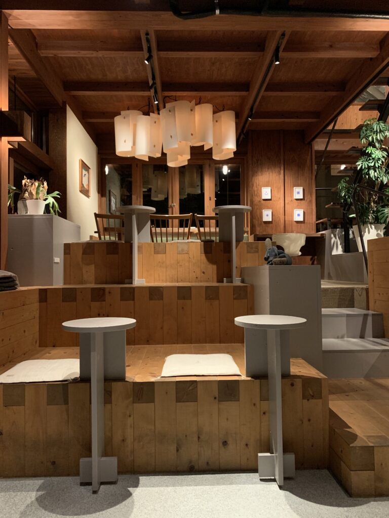 MINAYOTA店内