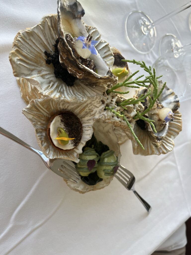 シャトーエザ レストラン 食事