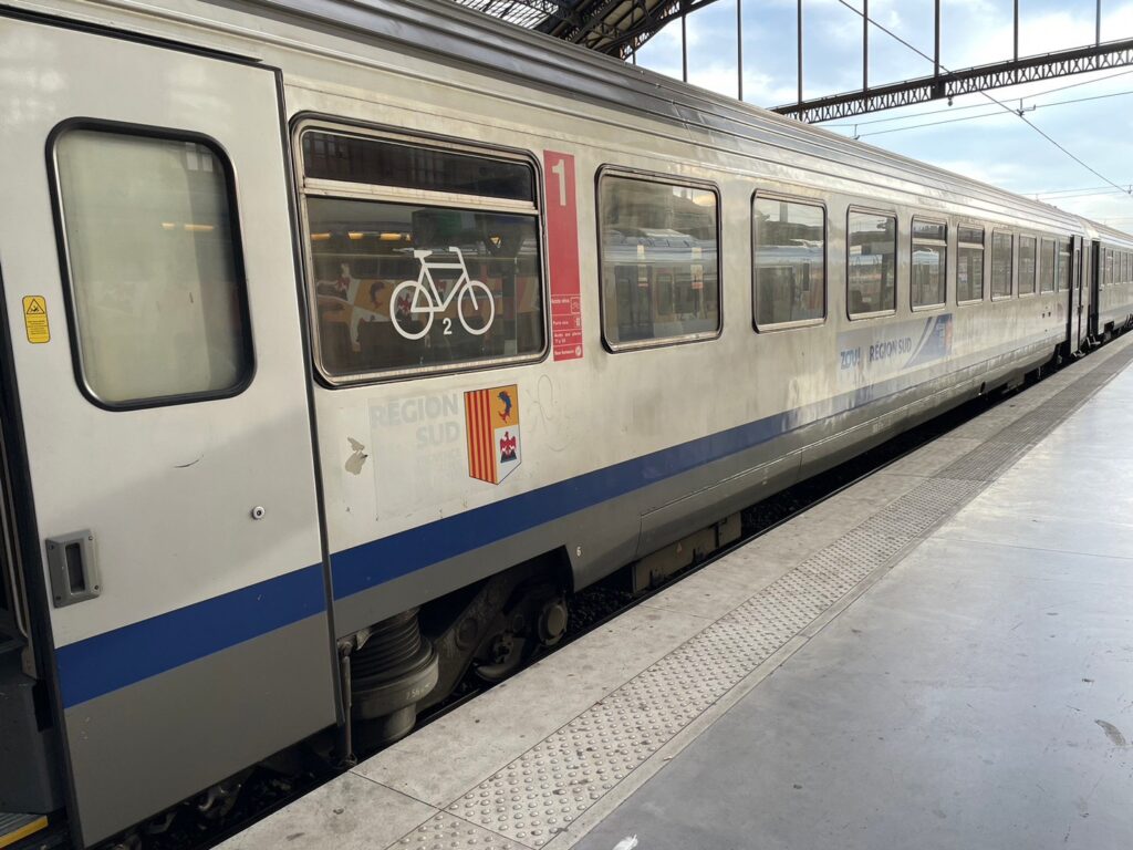 TER1等車
