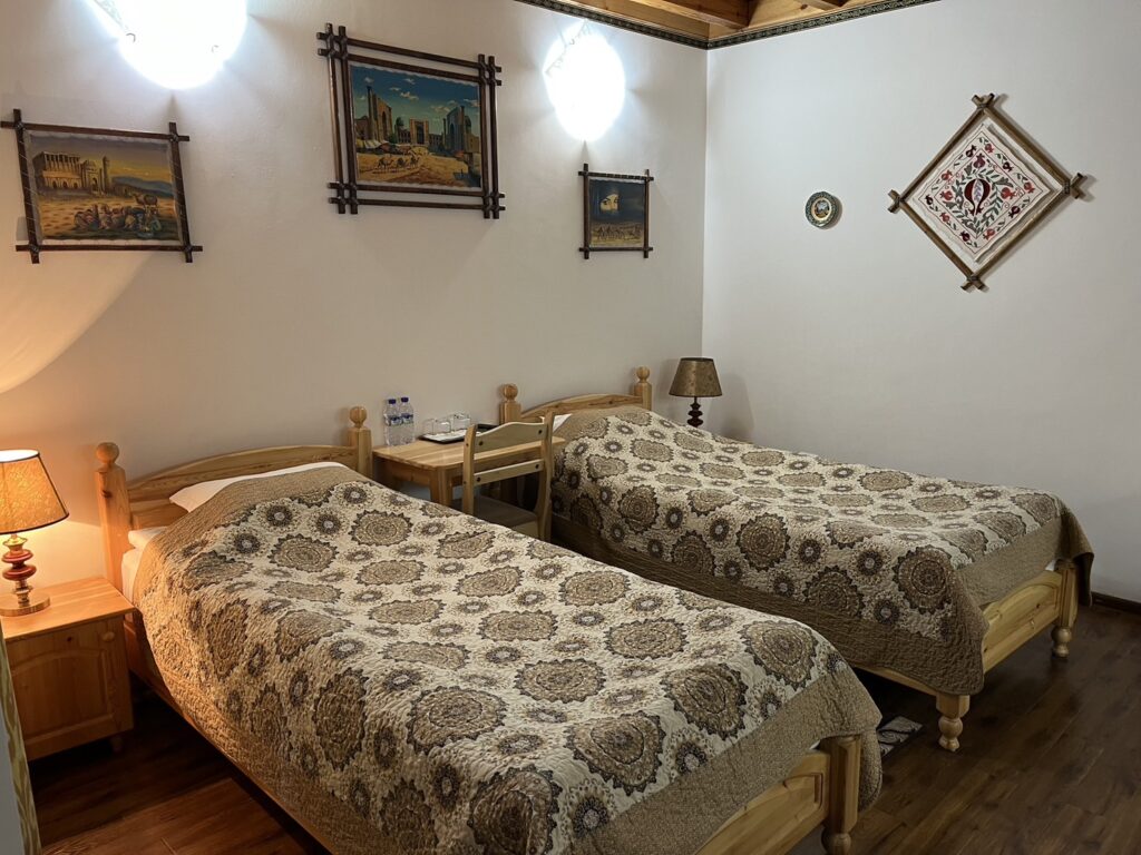 ホテルのベッド サマルカンド rabat boutique hotel